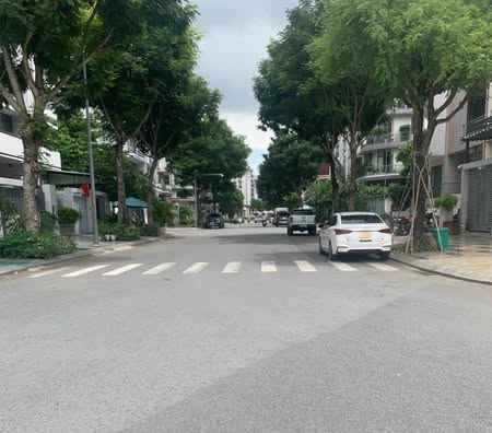 BÁN Nhà phố Vạn Phúc City 6x17M – HẦM 4 TẦNG + Sân thượng