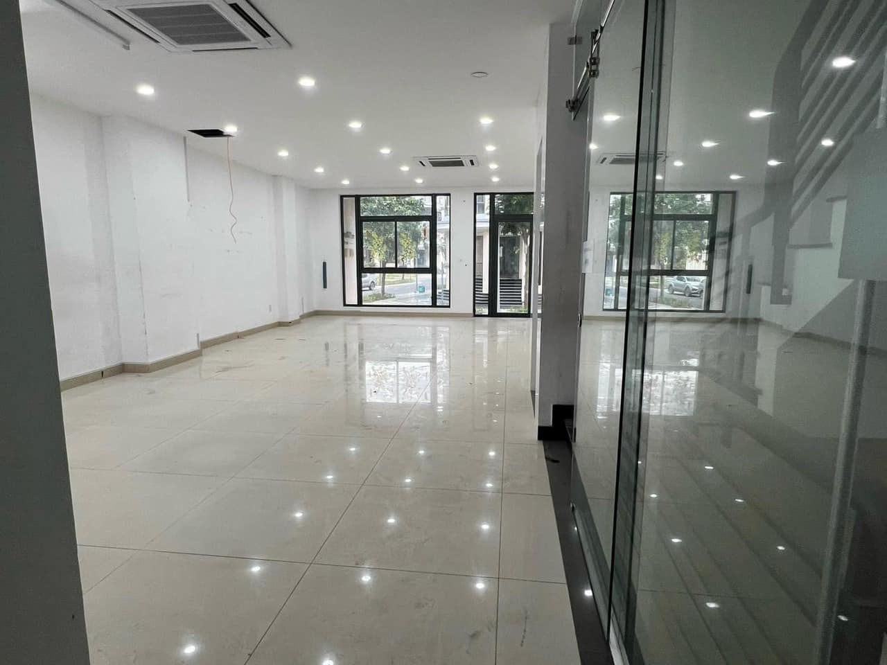 Bán Nhà 7x20m Tại Kđt Vạn Phúc