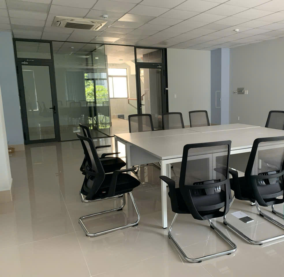 Cho thuê nhà mặt tiền 9m, kết hợp văn phòng