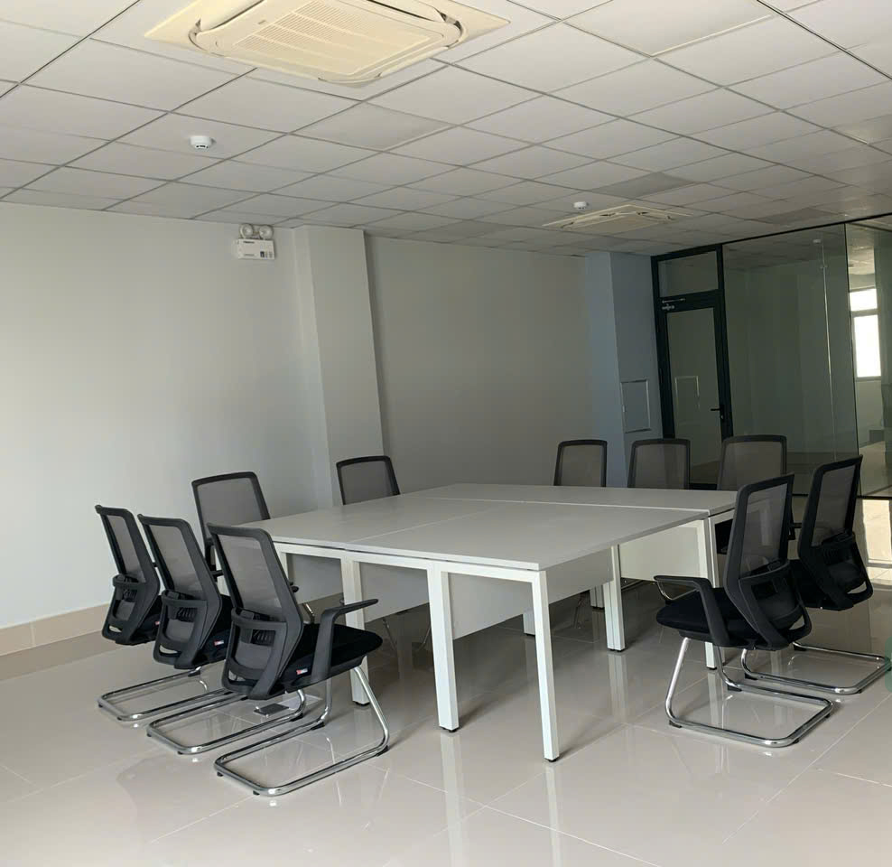 Cho thuê nhà mặt tiền 9m, kết hợp văn phòng