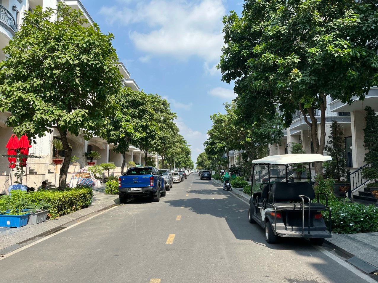 Nhà Phố 4 Tầng Sang Trọng Tại Khu Đô Thị Vạn Phúc City