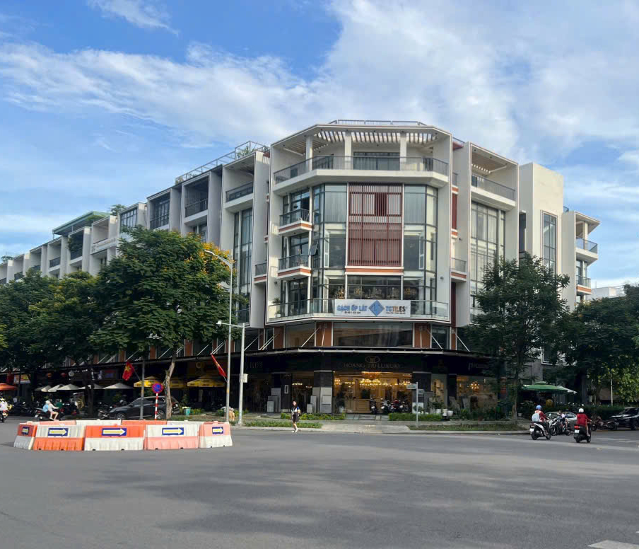 Cho Thuê Căn Góc 1500m² Mặt Tiền Nguyễn Thị Nhung