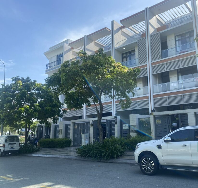 Cho Thuê Nhà Nguyên Căn 82 Đường 15 – Vạn Phúc City | Hầm + 3.5 Lầu