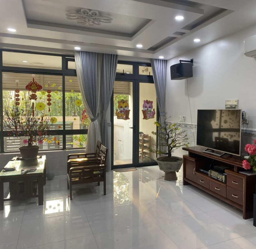 Cho Thuê Nhà Nguyên Căn 82 Đường 15 – Vạn Phúc City | Hầm + 3.5 Lầu